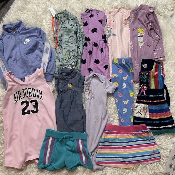 Baby Girls Mixed Lot of 12 Dresses, Outfits, Clothes SZ 24 Months 2T Toddler - Picture 1 of 8